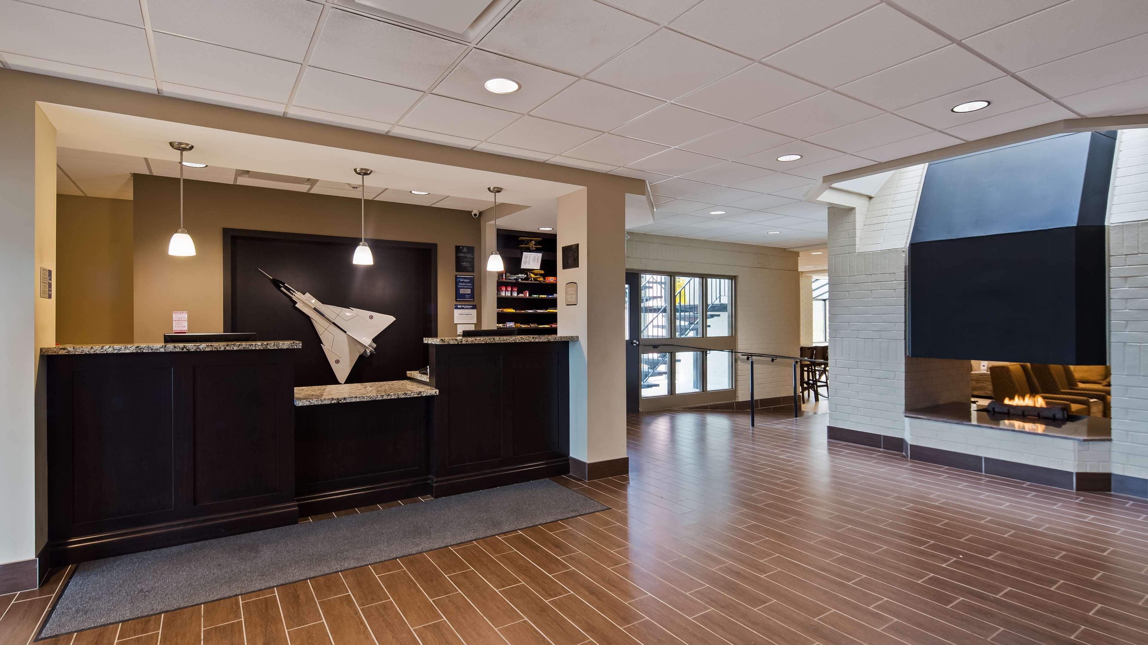 Best Western London Airport Inn & Suites Luaran gambar