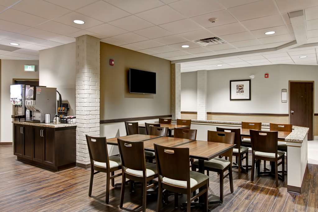 Best Western London Airport Inn & Suites Restoran gambar